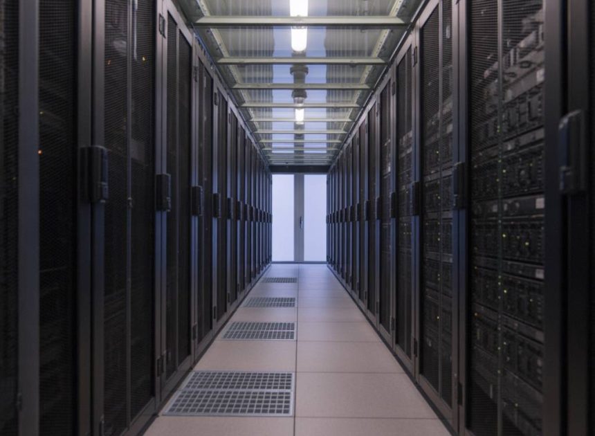 L’impact environnemental du numérique : comment réduire l’empreinte carbone des data centers