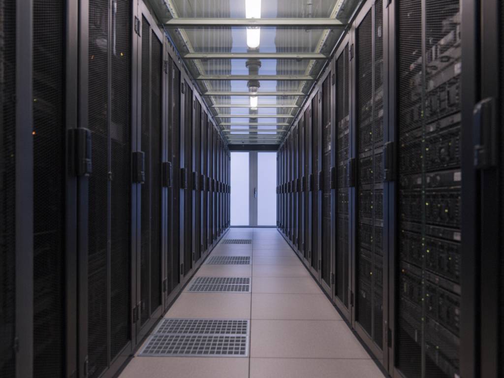 L’impact environnemental du numérique : comment réduire l’empreinte carbone des data centers